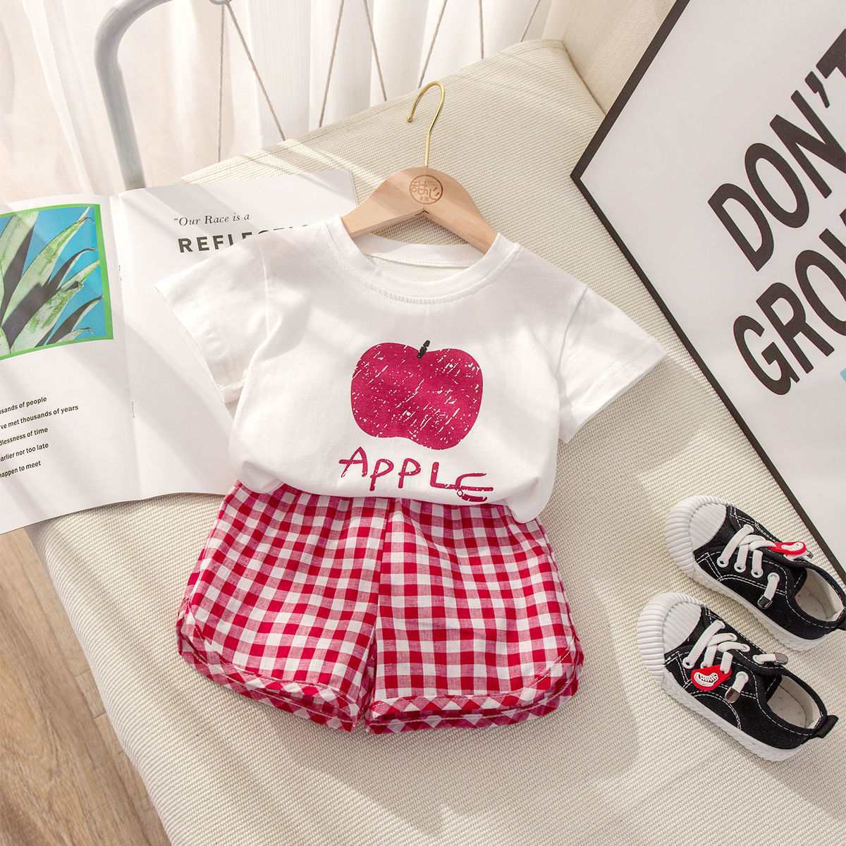 Summer new girls short sleeve shorts set